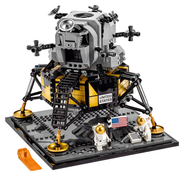 LEGO CREATOR EXPERT 10266 NASA APOLLO 11 LUNAR LANDER NEW SEALED dans Jouets et jeux  à Ville d’Edmonton - Image 3