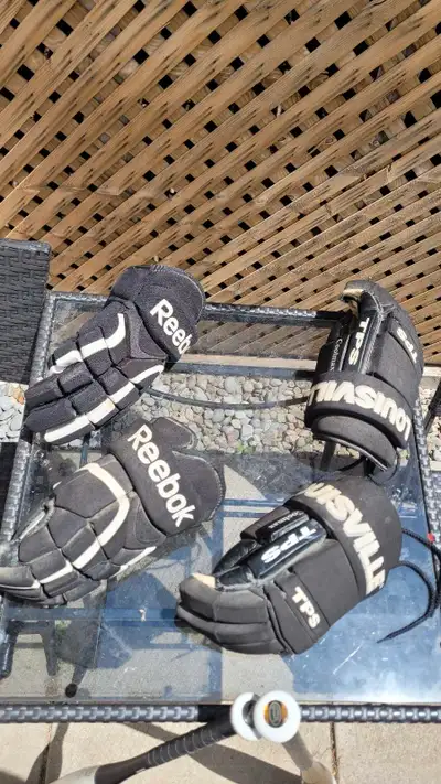 Hockey Gloves, View more