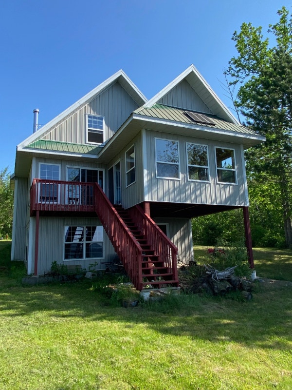 2 Story Lake Cottage on Perch Lake near Atikokan Houses for Sale