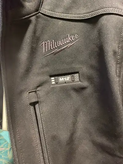 Milwaukee heated jacket size large for sale 150 bucks