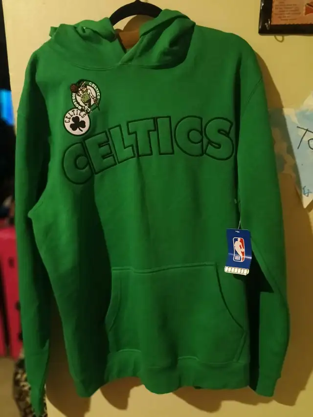 New!!! Boston Celtics Unisex NBA Hoodie (Size: XL)