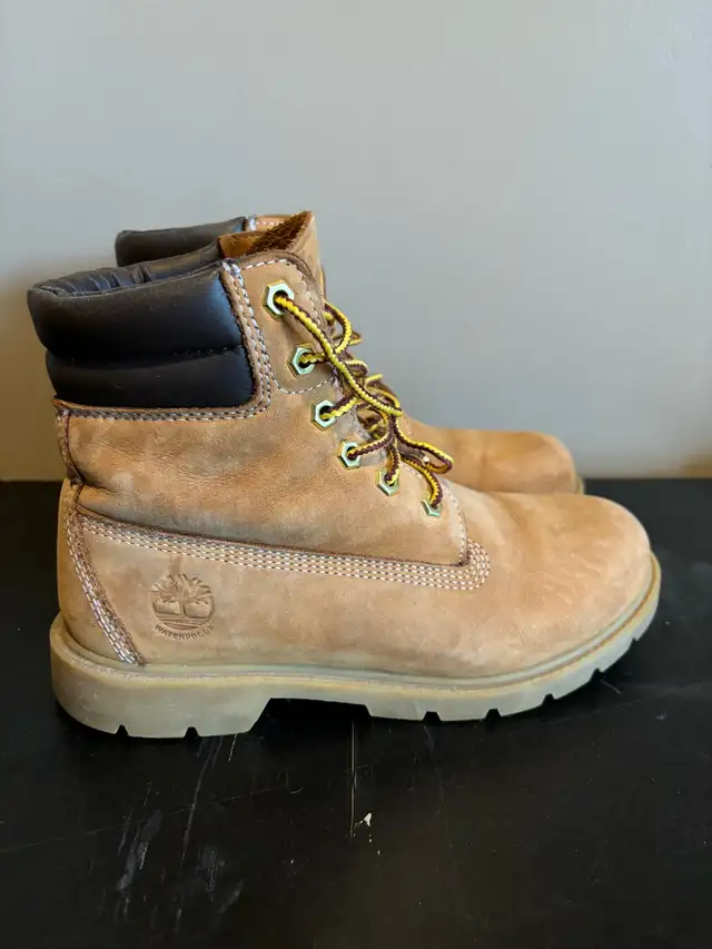 Timberland Boots Size US 6.5 Waterproof in Men's Shoes in Ottawa - Image 4