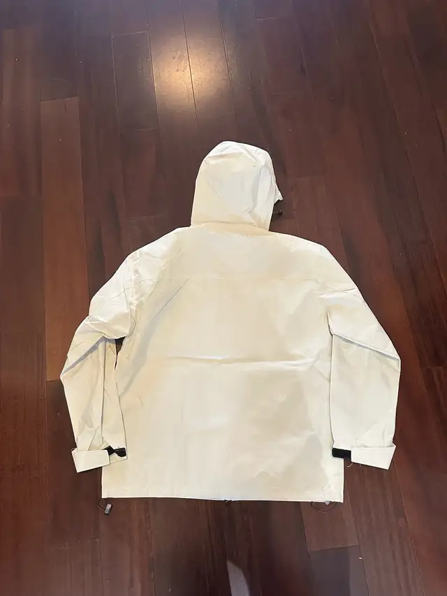 Snowboard Shell Jacket - Lightweight with Hood in Snowboard in Kitchener / Waterloo - Image 6