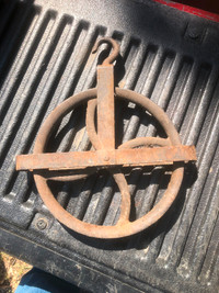 Vintage Well Pulley