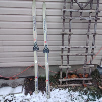 Ski fond cross country rossignol 150cm 40$ fibre verre