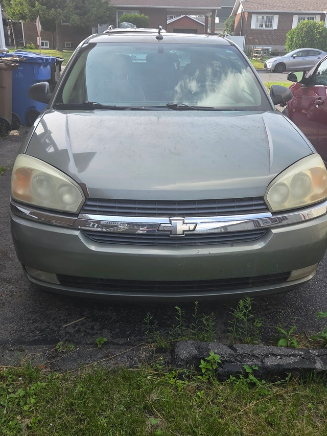 2005 Chevy Malibu Maxx lt 3.5l