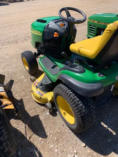 Riding Lawnmowers / Snowblowers, View more