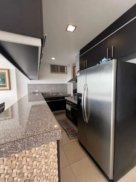 Serious inquiries only - Beach condo (overseas)62864374012419124