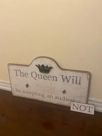 Funny Queen Wall Decor Sign, View more