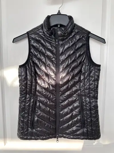 Levelwear golf sports vest, View more
