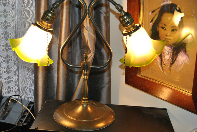 ANTIQUE VINTAGE 2 ARM BRONZE ART TABLE LAMP in Arts & Collectibles in Vancouver