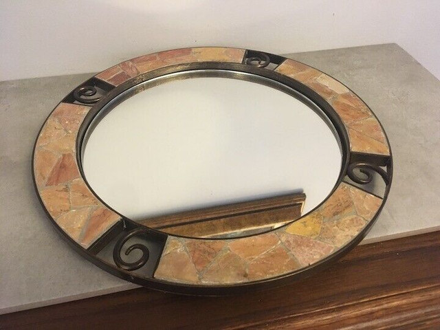 Vintage Retro Large Mirrored Tray Wall Hanging Stone PIER 1 in Arts & Collectibles in Mississauga / Peel Region - Image 2