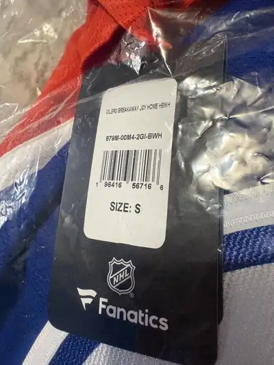 This is a brand new Fanatics Jersey size small. I originally was going to give this to my friend but...