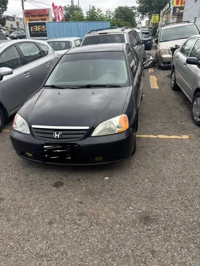 PARTING OUT MY 2003 HONDA CIVIC SDN BLACK COLOR LOTS OF GOOD PARTS FOR A VERY CHEAP PIRCE. TR5ANSMIS...