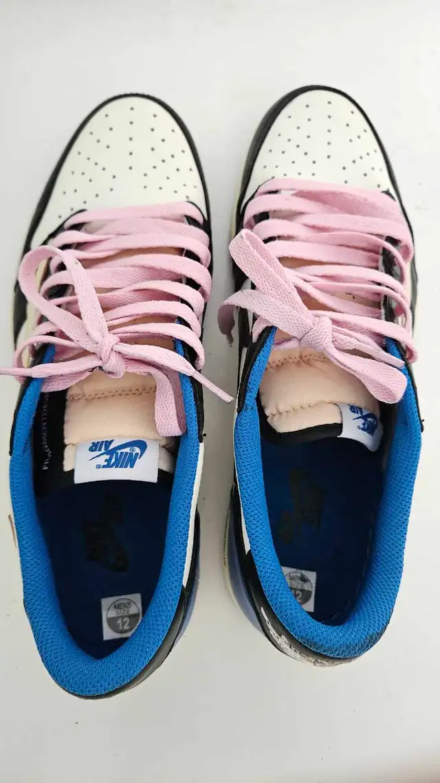 US 12, Air Jordan 1 Low Travis Scott Fragment (DM7866-140) | in Men's Shoes in City of Montréal - Image 7