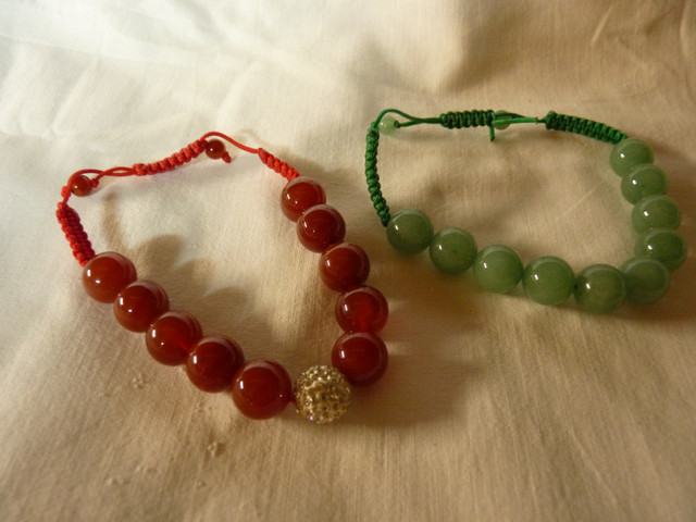 Set of 4 natural gemstone beaded bracelets in Jewellery & Watches in Hamilton - Image 2