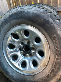 265/70/17 gmc truck tires