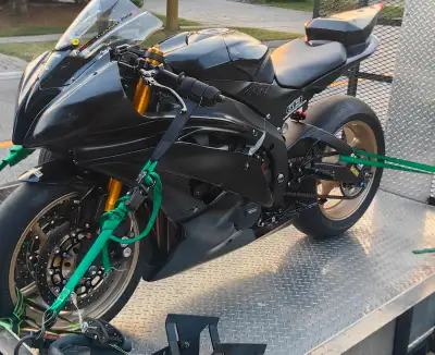 Ultra low mileage 2016 R6 - only 5000 kms Previous owner wanted to use it as a track bike but later...