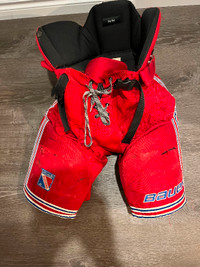 Medium Bauer KJR hockey pants