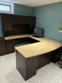 U shaped high quality office desk with hutch and credenza
