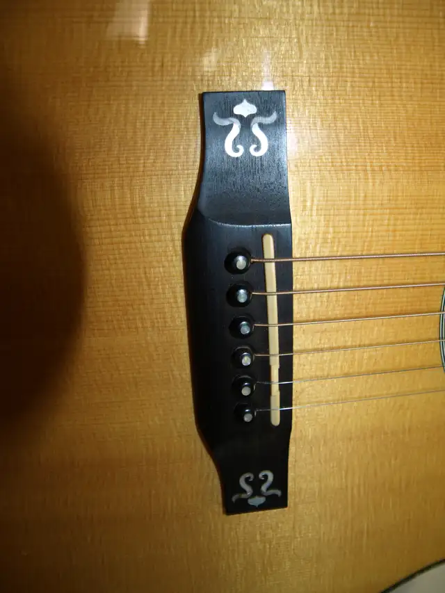 Larrivee L-10 NAMM 2000 Collectors Edition Acoustic Guitar in Guitars in Ottawa - Image 6
