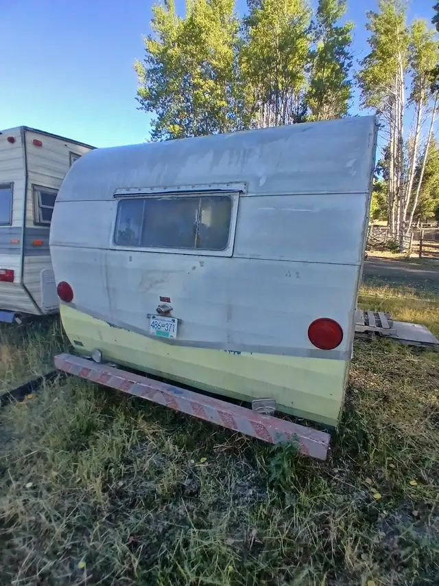 1968 SHASTA FLYER RV Trailer in Travel Trailers & Campers in Kamloops - Image 5