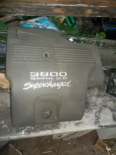 gm 3.8 supercharged engine cover fits park ave, regal, monte carlo ,grand prix 40.00 905 834-1051