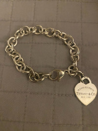 TIFFANY & CO Sterling Silver Heart Tag Charm Bracelet