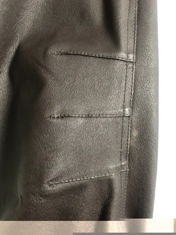 MENS  VINTAGE  LEATHER  BOMBER JACKET in Men's in Kitchener / Waterloo - Image 6