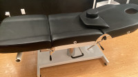 Hydraulic  massage and facial bed 