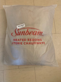 BRAND NEW NEVER BEEN USED Heated Blanket by Sunbeam