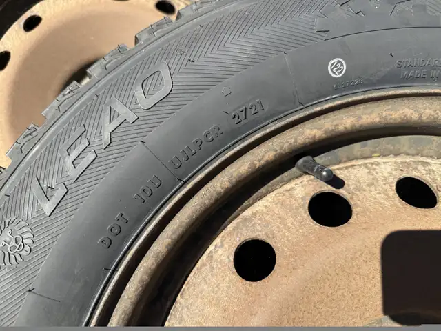 Winter tires on steel rims 235 65r18 in Other Parts & Accessories in Markham / York Region - Image 7