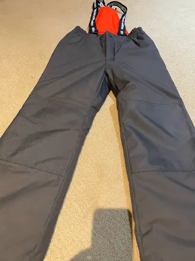 Grey Oshkosh snow pants size 10, View more