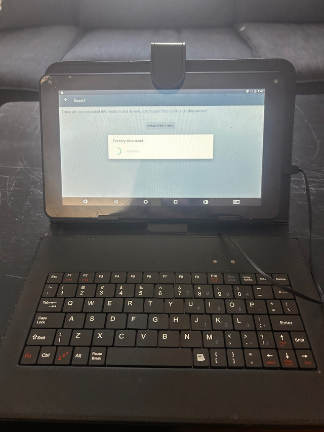 Compact tablet dans Appareils électroniques  à Dartmouth - Image 3