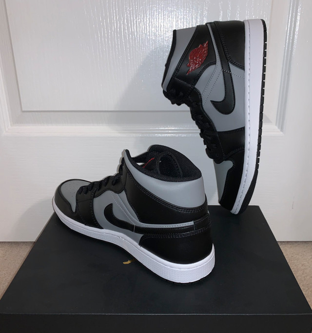 Nike Air Jordan 1 Mid shadow Red Size 10M in Men's Shoes in Markham / York Region - Image 3