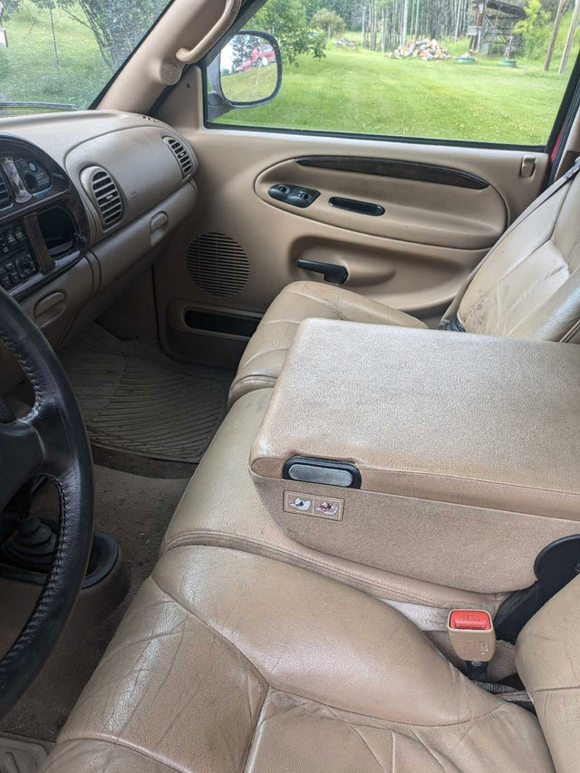 1999 Dodge 2500 v10 in Cars & Trucks in Edmonton - Image 3
