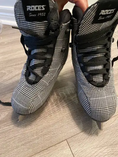 women’s ice skates, View more