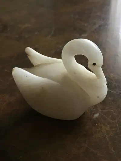 Vintage sculpture de signe en marbre, View more