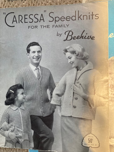 Beehive knit and crochet books in Hobbies & Crafts in Barrie - Image 9