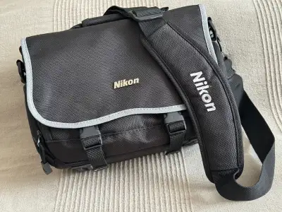 3 camera bags NIKON, LOWERPRO 5 AW And KATA 3N1-22, View more
