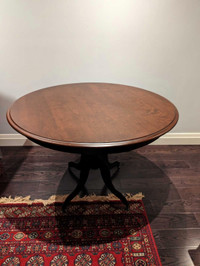 Solid wood circular table