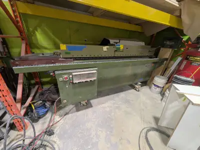 Je demande 1500$ pour la edgeuse et 500$ pour le lift. Plaqueuse de chant usagée idéale pour débutan...