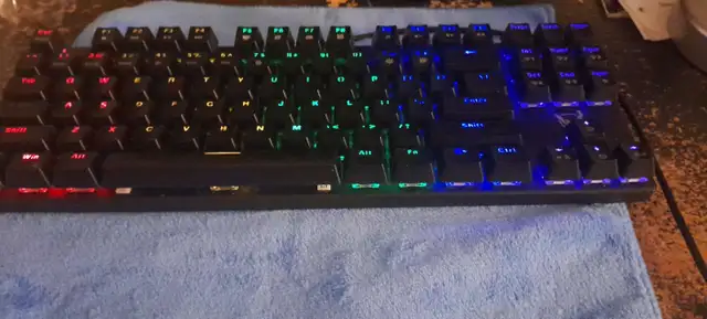 Mechanical Gaming Keyboard - Blue Switches (Clicky) in Mice, Keyboards & Webcams in Mississauga / Peel Region - Image 5