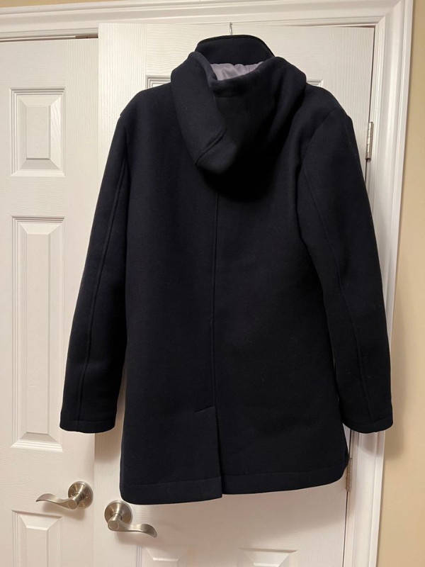 Guess Winter Coat with removable hood, S, Navy Blue in Men's in Kingston - Image 3