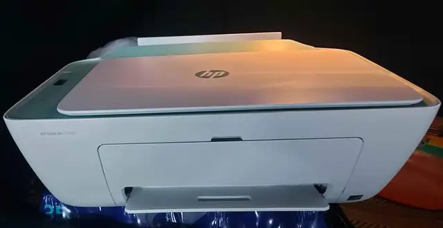 HP DeskJet 2742e All-in-One Wireless Color Inkjet Printer Print in Printers, Scanners & Fax in Longueuil / South Shore - Image 3