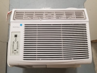 Window air conditioner. Insignia 12000 BTU.