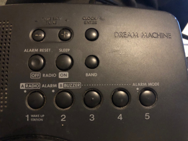  Sony Dream Machine AM/FM Alarm Clock   in General Electronics in Oakville / Halton Region - Image 2