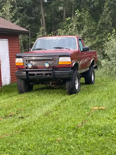 1996 ford f150 4x4 single cab short box. 5.0 ltr standard, 6” lift 35s. Awesome truck, runs and driv...