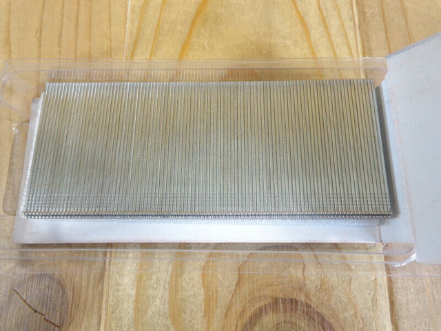 Senco 2" - 18ga Galvanized Brad Nails - 800 per box box in Hardware, Nails & Screws in Saint John - Image 3