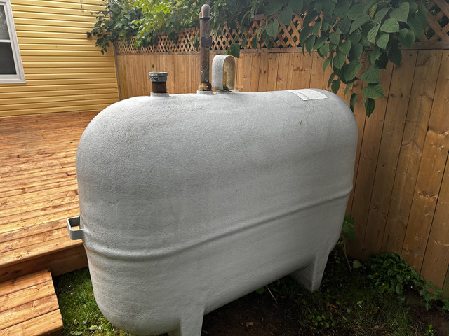 Fiberglass Oil Tank 910 L in Heating, Cooling & Air in Charlottetown - Image 2